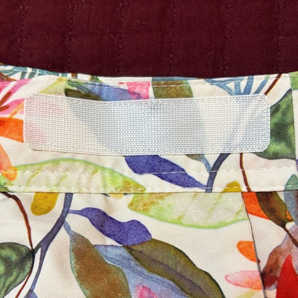 Rip Skirt Women’s Floral Mini Skirt Size Medium - Picture 13 of 14